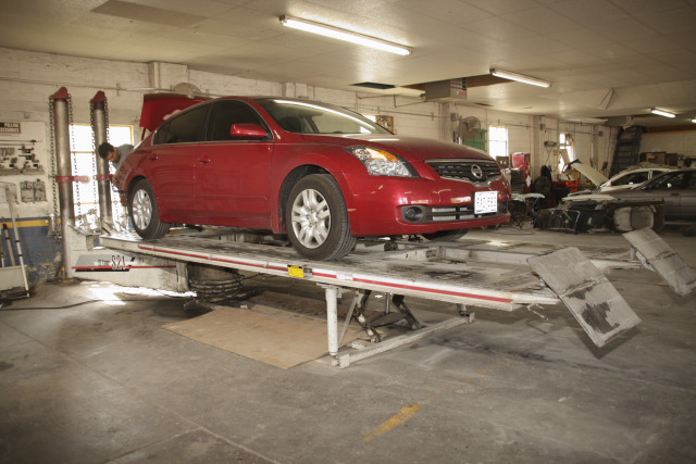 Auto body repair on lift